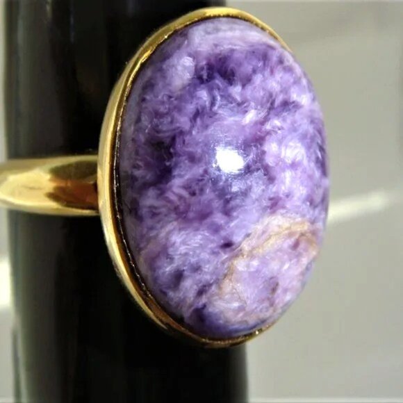 Vintage Solid 18K 750 Yellow Gold Russian Purple Violet Charoite Cabochon Ring - Picture 6 of 12